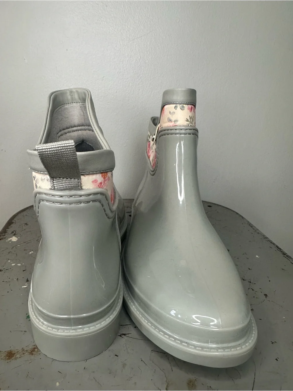NIB Easy spirit x Martha Stewart light green sprinkle rain boots size 9M